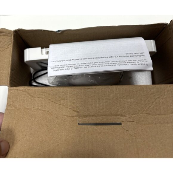 Brookstone Hydropulse Splash Proof Speaker with Shower Phone Holder Audio **READ - Picture 3 of 8